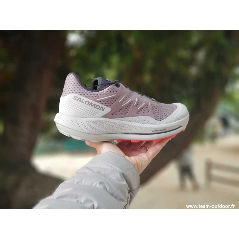 SALOMON Pulsar Trail Femme Quail / Lunar Rock / Poppy Red 5 SALOMON Pulsar Trail Femme Quail / Lunar Rock / Poppy Red – Image 3