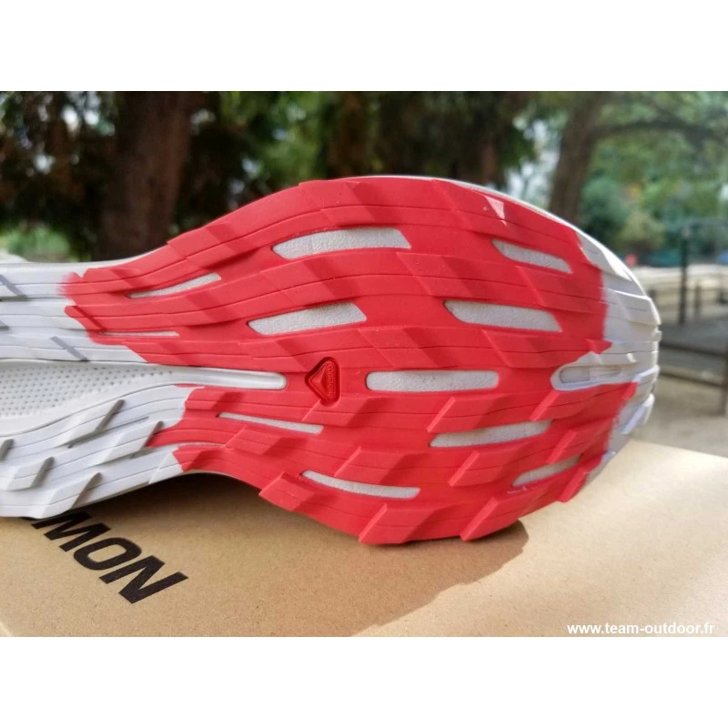 SALOMON Pulsar Trail Femme Quail / Lunar Rock / Poppy Red 11 SALOMON Pulsar Trail Femme Quail / Lunar Rock / Poppy Red – Image 9