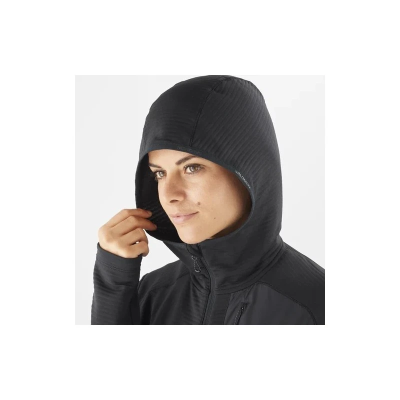 Veste SALOMON Essential Lightwarm Hoodie Femme Deep Black 6 Veste SALOMON Essential Lightwarm Hoodie Femme Deep Black – Image 4
